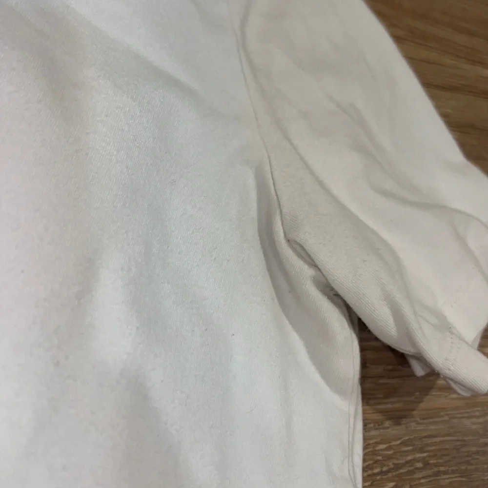 Bundle of 5 V neck Tee’s - Picture 3 of 3